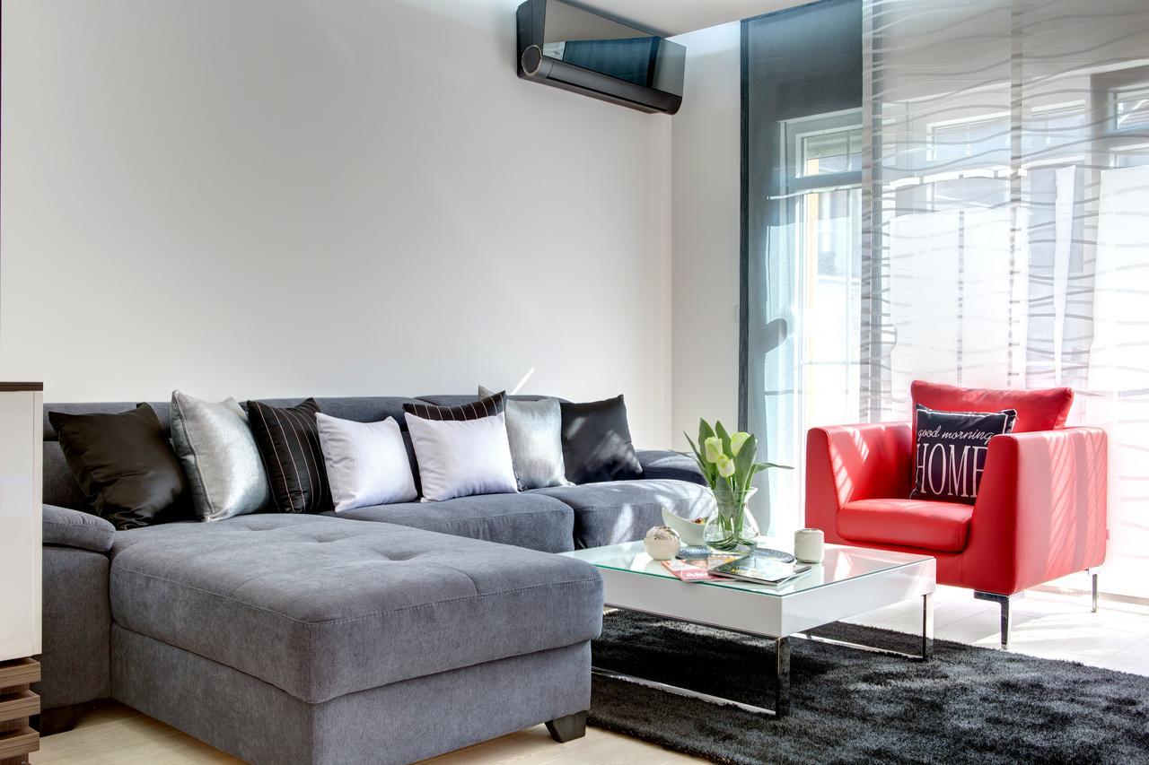 Luxury Apartment Crystal Mostar Bagian luar foto