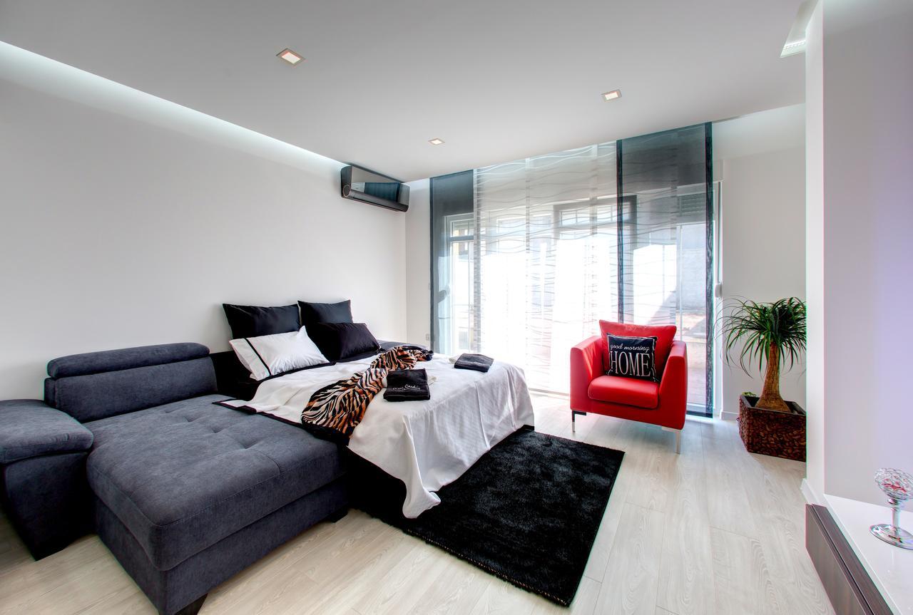Luxury Apartment Crystal Mostar Bagian luar foto