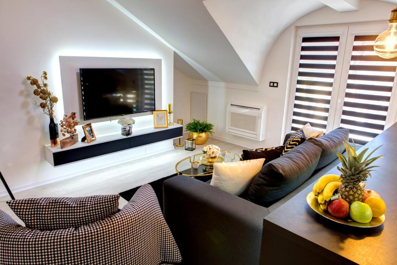 Luxury Apartment Crystal Mostar Bagian luar foto