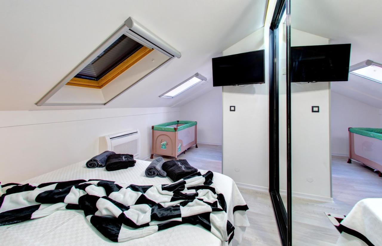 Luxury Apartment Crystal Mostar Bagian luar foto